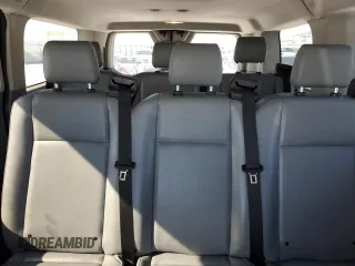 2018 Ford Transit XL z VIN 1FMZK1YMXJKB47281, wystawiony jako Copart lot #46135185 z przebiegiem Nie podano mil oraz Czysty tytuł • Clean title. Historia ofert i sprzedaży dostępna na DreamBid. Obrazek 10.