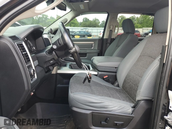 2017 Ram 2500 SLT z VIN 3C6UR5JL4HG721238, wystawiony jako Copart lot #62029205 z przebiegiem 100 187 mil mil oraz Szkoda całkowita • Salvage title. Historia ofert i sprzedaży dostępna na DreamBid. Obrazek 7.