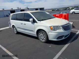 2013 Chrysler Town & Country Touring with VIN 2C4RC1BG8DR732063, listed as a IAAI auction lot 39826042 with 1 mi miles. Bid and sale history available at carsss.com. Image 1.
