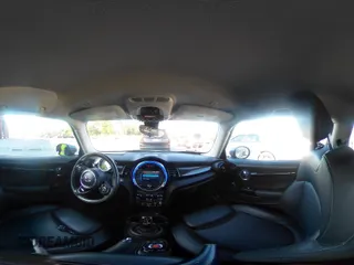 2020 MINI Hardtop Cooper S z VIN WMWXR5C00L2M23924, wystawiony jako IAAI lot #41520706 z przebiegiem 123 006 mil mil oraz . Historia ofert i sprzedaży dostępna na DreamBid. Obrazek 18.