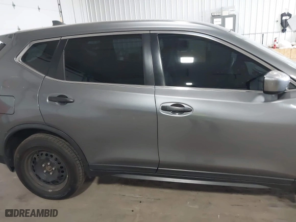 2018 Nissan Rogue SV with VIN KNMAT2MV2JP535949, listed as a IAAI auction lot 41855597 with 71,677 mi miles. Bid and sale history available at carsss.com. Image 13.