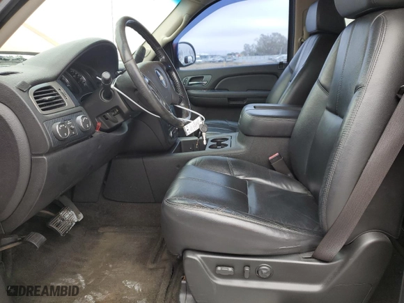 2008 Chevrolet Avalanche LT w/1LT with VIN 3GNFK12328G223463, listed as a Copart auction lot 89093435 with 180,012 mi miles and Salvage Title. Bid and sale history available at carsss.com. Image 7.