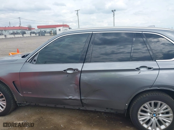 2016 BMW X5 xDrive35i with VIN 5UXKR0C53G0P19015, listed as a IAAI auction lot 41930862 with 150,762 mi miles. Bid and sale history available at carsss.com. Image 6.