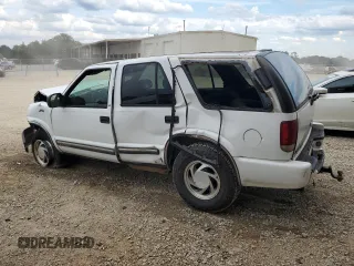 2000 Chevrolet Blazer LT z VIN 1GNDT13WXY2276000, wystawiony jako Copart lot #72736464 z przebiegiem 204 388 mil mil oraz Szkoda całkowita • Salvage title. Historia ofert i sprzedaży dostępna na DreamBid. Obrazek 2.