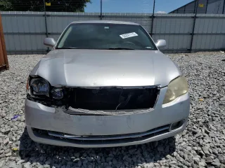 2007 Toyota Avalon XL with VIN 4T1BK36B67U239984, listed as a Copart auction lot 55327115 with 186,674 mi miles and Clean Title. Bid and sale history available at DreamBid. Image 5.
