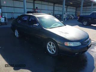2001 Nissan Altima GXE with VIN 1N4DL01A11C157221, listed as a IAAI auction lot 41702378 with 206,648 mi miles. Bid and sale history available at carsss.com. Image 1.