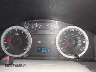 2008 Ford Escape XLT with VIN 1FMCU93128KC67338, listed as a IAAI auction lot 42099606 with 188,817 mi miles. Bid and sale history available at carsss.com. Image 7.