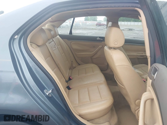 2006 Volkswagen Jetta 1.9L TDI with VIN 3VWST71K46M634410, listed as a IAAI auction lot 42333489 with 314,131 mi miles and . Bid and sale history available at DreamBid. Image 8.