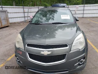 2013 Chevrolet Equinox LTZ z VIN 2GNALFEK2D6131377, wystawiony jako IAAI lot #42355248 z przebiegiem 144 493 mil mil oraz . Historia ofert i sprzedaży dostępna na DreamBid. Obrazek 6.