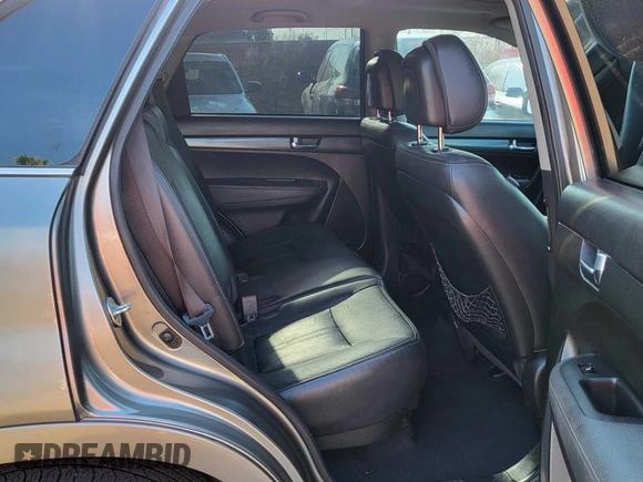 2011 Kia Sorento SX with VIN 5XYKW4A23BG164399, listed as a Copart auction lot 62526505 with 196,401 mi miles and Clean title. Bid and sale history available at DreamBid. Image 6.