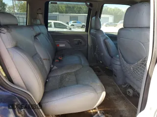1999 GMC Yukon with VIN 1GKEK13R3XJ757466, listed as a Copart auction lot 75750884 with 270,768 mi miles and Salvage Title. Bid and sale history available at carsss.com. Image 11.