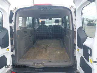 2019 Ford Transit Connect XL z VIN NM0GS9E20K1407608, wystawiony jako IAAI lot #42177594 z przebiegiem 55 951 mil mil oraz . Historia ofert i sprzedaży dostępna na DreamBid. Obrazek 18.