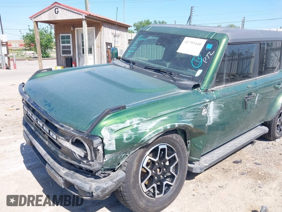2023 Ford Bronco z VIN 1FMEE5BP5PLB89313, wystawiony jako IAAI lot #41793440 z przebiegiem 40 903 mil mil oraz . Historia ofert i sprzedaży dostępna na DreamBid. Obrazek 6.