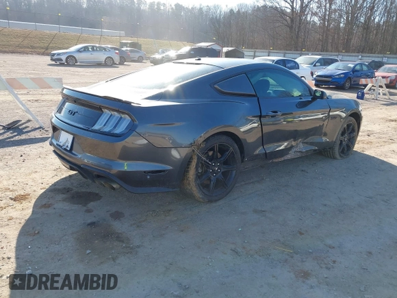 2018 Ford Mustang GT z VIN 1FA6P8CF4J5158775, wystawiony jako IAAI lot #41627780 z przebiegiem 65 519 mil mil oraz . Historia ofert i sprzedaży dostępna na DreamBid. Obrazek 4.