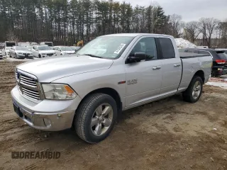 2018 Ram 1500 SLT z VIN 1C6RR7GM3JS251445, wystawiony jako Copart lot #47928245 z przebiegiem 154 092 mil mil oraz Czysty tytuł • Clean title. Historia ofert i sprzedaży dostępna na DreamBid. Obrazek 1.