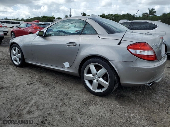 2005 Mercedes-Benz SLK-Class with VIN WDBWK56F95F039444, listed as a Copart auction lot 59275854 with 100,681 mi miles and Salvage Title. Bid and sale history available at carsss.com. Image 2.
