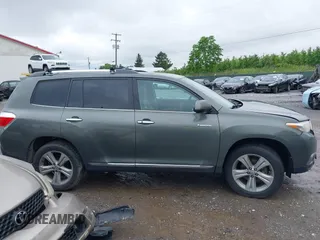 2012 Toyota Highlander Limited with VIN 5TDDK3EHXCS162909, listed as a IAAI auction lot 42372260 with 336,897 mi miles and . Bid and sale history available at DreamBid. Image 13.