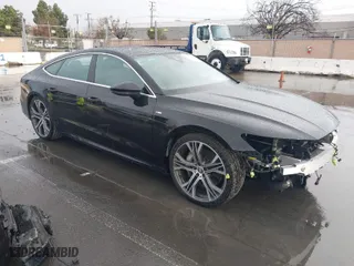2019 Audi A7 Prestige with VIN WAUV2AF24KN021015, listed as a IAAI auction lot 41479702 with 37,840 mi miles. Bid and sale history available at carsss.com. Image 1.