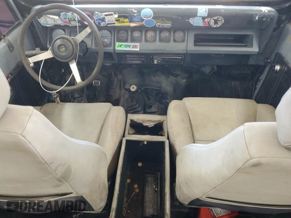 1994 Jeep Wrangler S with VIN 1J4FY19P0RP413690, listed as a Copart auction lot 85532464 with 164,148 mi miles and Salvage Title. Bid and sale history available at carsss.com. Image 8.