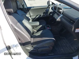2022 Hyundai Ioniq 5 SEL z VIN KM8KNDAF3NU082824, wystawiony jako IAAI lot #41720414 z przebiegiem 36 693 mil mil oraz . Historia ofert i sprzedaży dostępna na DreamBid. Obrazek 5.