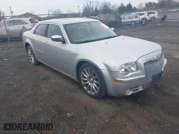 2009 Chrysler 300 with VIN 2C3LA63T89H622085, listed as a IAAI auction lot 41872519 with 151,543 mi miles. Bid and sale history available at carsss.com. Image 1.