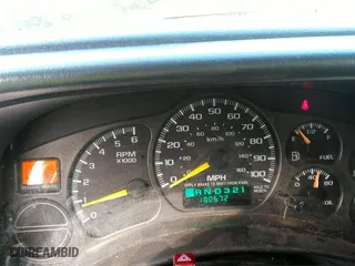 2002 Chevrolet Avalanche with VIN 3GNEK13T62G127112, listed as a IAAI auction lot 41817568 with 180,672 mi miles. Bid and sale history available at carsss.com. Image 7.