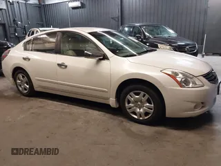 2010 Nissan Altima 2.5 S with VIN 1N4AL2AP8AN533209, listed as a IAAI auction lot 42162097 with 123,656 mi miles. Bid and sale history available at carsss.com. Image 13.