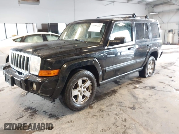 2006 Jeep Commander z VIN 1J8HG48K36C268732, wystawiony jako IAAI lot #42285260 z przebiegiem 215 512 mil mil oraz . Historia ofert i sprzedaży dostępna na DreamBid. Obrazek 2.