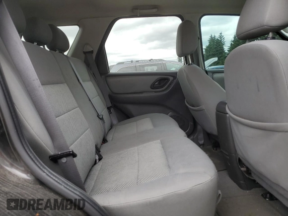 2005 Ford Escape XLT with VIN 1FMYU03165KB36801, listed as a Copart auction lot 61978705 with 217,658 mi miles and Salvage title. Bid and sale history available at DreamBid. Image 11.