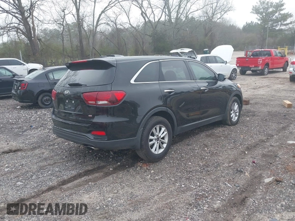 2020 Kia Sorento LX with VIN 5XYPG4A30LG644669, listed as a IAAI auction lot 41796029 with 102,950 mi miles. Bid and sale history available at carsss.com. Image 4.