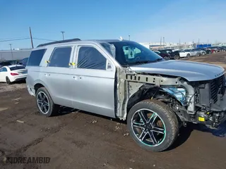 2019 Ford Expedition Limited with VIN 1FMJU2AT4KEA86525, listed as a IAAI auction lot 41784517 with 66,714 mi miles. Bid and sale history available at carsss.com. Image 6.