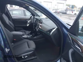 2021 BMW X3 sDrive30i z VIN 5UXTY3C02M9F37961, wystawiony jako IAAI lot #41922237 z przebiegiem 33 804 mil mil oraz . Historia ofert i sprzedaży dostępna na DreamBid. Obrazek 5.