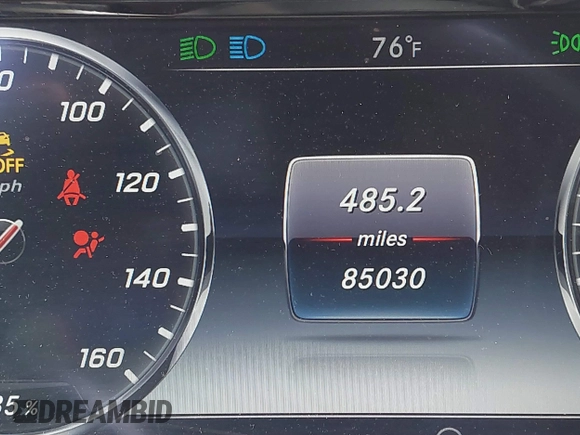 2015 Mercedes-Benz S-Class S 550 with VIN WDDUG8CB6FA157601, listed as a IAAI auction lot 40402615 with 85,030 mi miles. Bid and sale history available at carsss.com. Image 16.