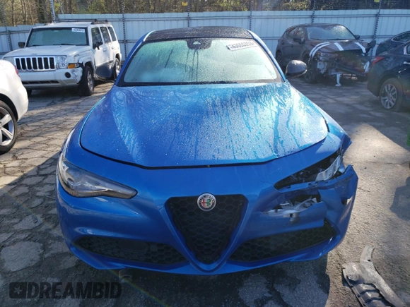 2019 Alfa Romeo Giulia Ti Sport with VIN ZARFAMBN9K7605593, listed as a Copart auction lot 43665353 with 25,176 mi miles. Bid and sale history available at carsss.com. Image 5.