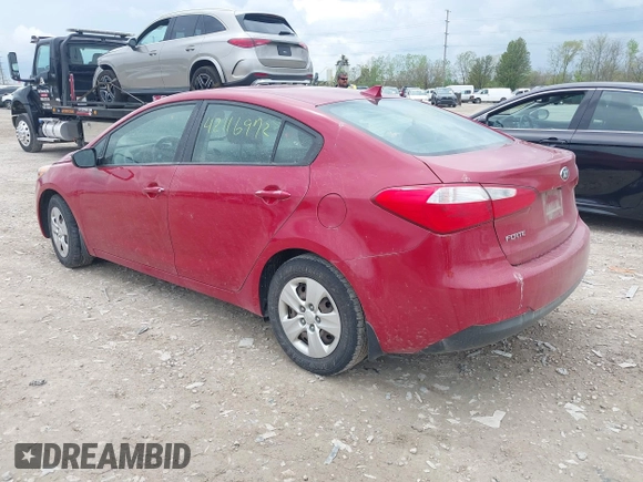 2015 Kia Forte LX with VIN KNAFX4A68F5436703, listed as a IAAI auction lot 42116972 with 146,744 mi miles. Bid and sale history available at carsss.com. Image 3.
