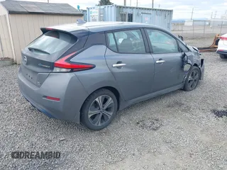 2020 Nissan LEAF SV Plus z VIN 1N4BZ1CP6LC304083, wystawiony jako IAAI lot #42135309 z przebiegiem 80 804 mil mil oraz . Historia ofert i sprzedaży dostępna na DreamBid. Obrazek 4.