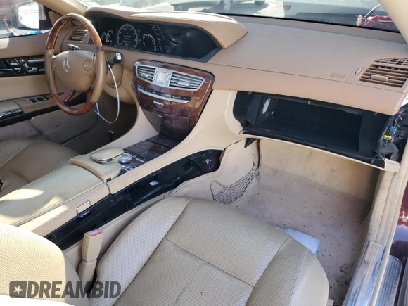 2010 Mercedes-Benz CL 550 z VIN WDDEJ8GB1AA023894, wystawiony jako Copart lot #46368715 z przebiegiem 123 404 mil mil oraz Czysty tytuł • Clean title. Historia ofert i sprzedaży dostępna na DreamBid. Obrazek 8.