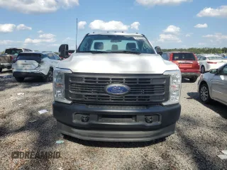 2024 Ford F-250 XL z VIN 1FTBF2BA0REC59905, wystawiony jako Copart lot #53203795 z przebiegiem Nie podano mil oraz Szkoda całkowita • Salvage title. Historia ofert i sprzedaży dostępna na DreamBid. Obrazek 5.