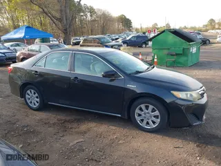 2014 Toyota Camry Hybrid LE with VIN 4T1BD1FK8EU113508, listed as a IAAI auction lot 42068470 with 386,932 mi miles. Bid and sale history available at carsss.com. Image 13.