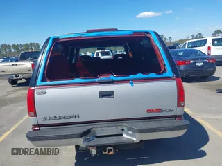 1994 GMC Suburban с VIN 1GKFK16K3RJ768618, выставлен на аукционе IAAI как лот 41795895 с пробегом 206 124 миль миль и . История ставок и продаж доступна на DreamBid. Изображение 16.
