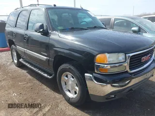 2005 GMC Yukon SLT with VIN 1GKEK13TX5R274020, listed as a IAAI auction lot 41889445 with 209,132 mi miles. Bid and sale history available at carsss.com. Image 1.