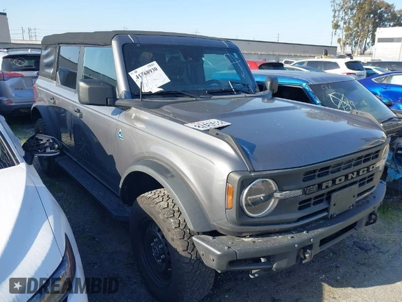 2021 Ford Bronco with VIN 1FMEE5BP5MLA93158, listed as a IAAI auction lot 41768930 with 48,600 mi miles. Bid and sale history available at carsss.com. Image 1.
