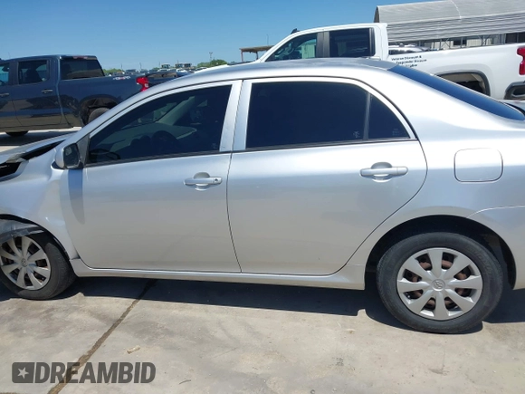2010 Toyota Corolla z VIN JTDBU4EE7AJ083916, wystawiony jako IAAI lot #41944945 z przebiegiem 127 406 mil mil oraz . Historia ofert i sprzedaży dostępna na DreamBid. Obrazek 14.