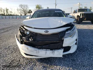 2018 Kia Optima EX with VIN 5XXGU4L36JG213342, listed as a Copart auction lot 49254345 with 137,247 mi miles and Non Repairable. Bid and sale history available at carsss.com. Image 5.