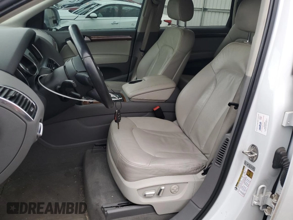 2015 Audi Q7 Premium z VIN WA1CGAFE5FD008236, wystawiony jako Copart lot #52850365 z przebiegiem 127 490 mil mil oraz Szkoda całkowita • Salvage title. Historia ofert i sprzedaży dostępna na DreamBid. Obrazek 7.
