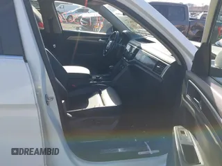 2018 Volkswagen Atlas SEL с VIN 1V2MR2CA8JC502440, выставлен на аукционе IAAI как лот 41753674 с пробегом 142 184 миль миль и . История ставок и продаж доступна на DreamBid. Изображение 5.