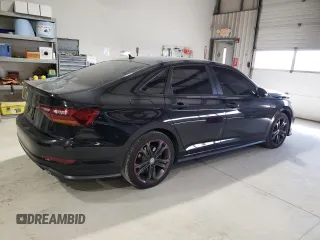 2019 Volkswagen Jetta GLI S z VIN 3VW5T7BU9KM142852, wystawiony jako Copart lot #49419395 z przebiegiem 99 203 mil mil oraz Szkody całkowita. Historia ofert i sprzedaży dostępna na DreamBid. Obrazek 3.