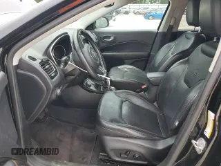 2018 Jeep Compass Limited z VIN 3C4NJDCB0JT340924, wystawiony jako Copart lot #60721325 z przebiegiem 140 441 mil mil oraz Szkoda całkowita • Salvage title. Historia ofert i sprzedaży dostępna na DreamBid. Obrazek 7.