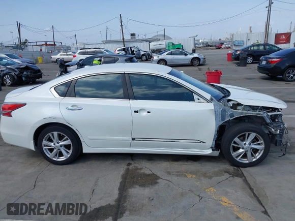 2014 Nissan Altima 2.5 S with VIN 1N4AL3AP7EC274865, listed as a IAAI auction lot 41916052 with 113,687 mi miles. Bid and sale history available at carsss.com. Image 14.