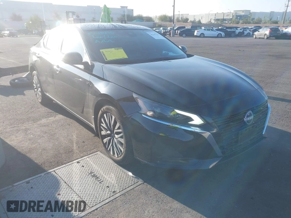 2024 Nissan Altima SV z VIN 1N4BL4DV9RN425445, wystawiony jako IAAI lot #42141167 z przebiegiem 15 730 mil mil oraz . Historia ofert i sprzedaży dostępna na DreamBid. Obrazek 1.